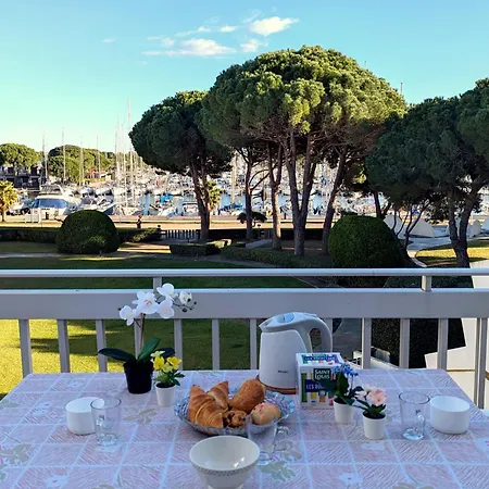 Sol-y-days Le Cormoran Vue Sur Port De Plaisance * לה-גרו-דו-רואה